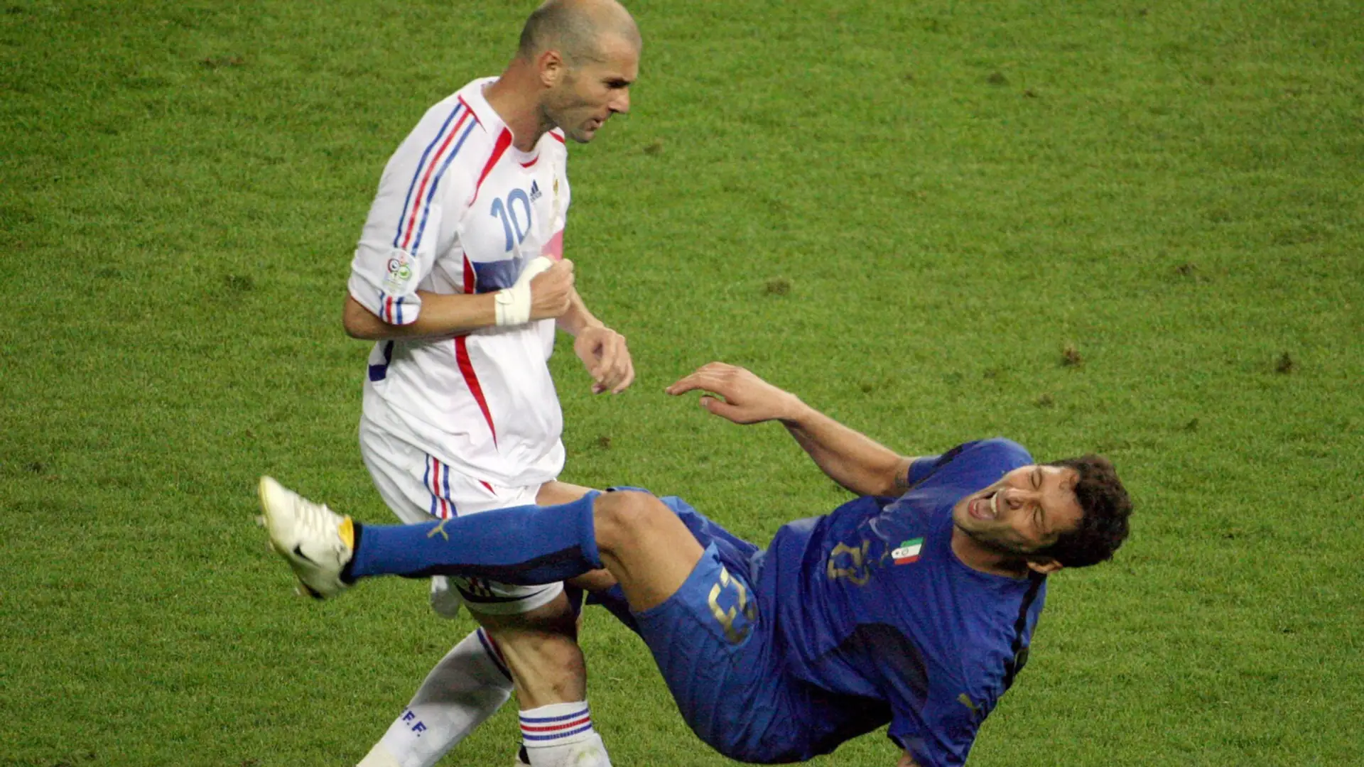 Materazzi zdradza, czym 10 lat temu sprowokował Zidane'a do pamiętnej "główki"