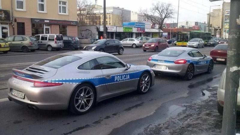 Porsche w barwach... polskiej policji Moto