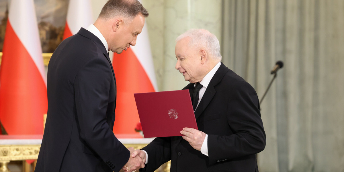 Jarosław Kaczyński jest ponownie w rządzie.