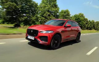 Jaguar F-Pace i jego nowe, drapieżne spojrzenie 