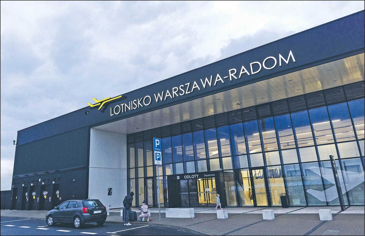 Radom w rok obsługuje tylu pasażerów, co Lotnisko Chopina w jeden, dwa dni