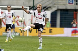 Terminarz nowego sezonu Ekstraklasy. W 1. kolejce Legia gra z Widzewem