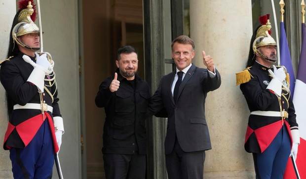 Emanuel Makron Volodimir Zelenski