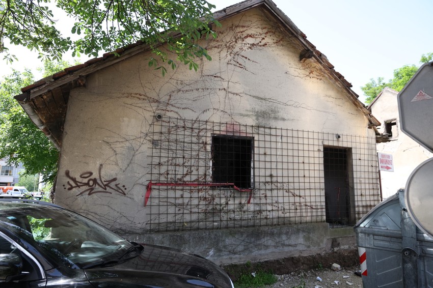 Napustena kuca - centar