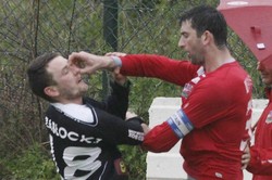 Lechiści pobili się z Rosjanami. Zobacz to!