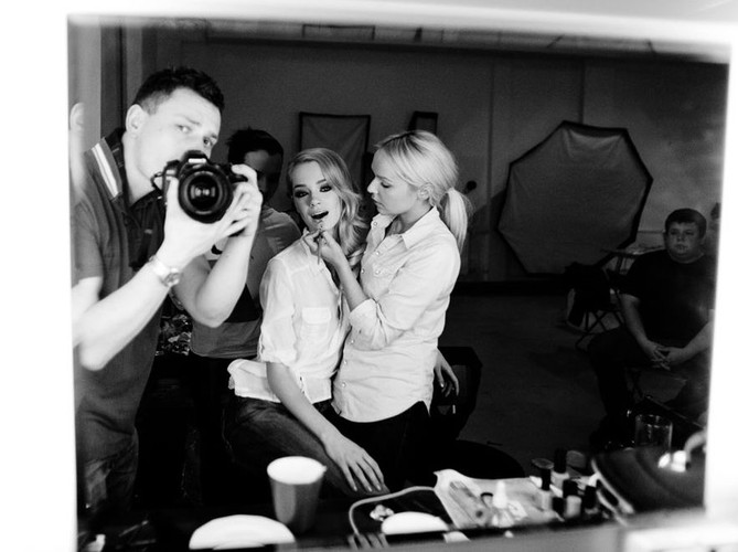 Kasia Smolińska pozuje dla biżuteryjnej marki Diva – kulisy sesji