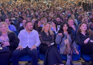 Porodica Kneza na njegovom koncertu