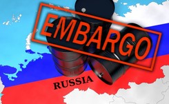 Impas w Brukseli. Polska zgłosiła poprawki do szóstego pakietu sankcji  ws. rosyjskiej ropy