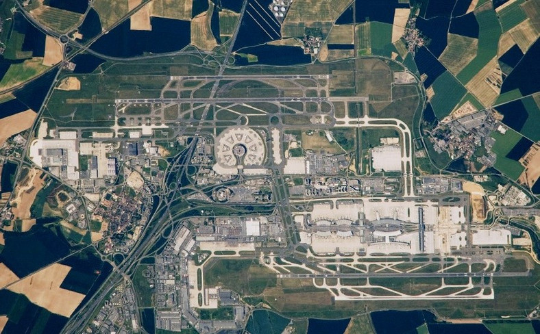 Charles de Gaulle Airport - zdjęcie satelitarne