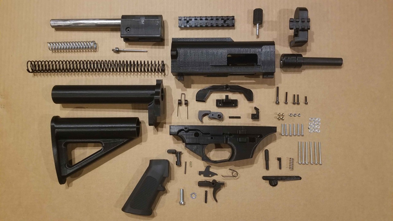 Portugalska policja rozbija neonazistowską grupę z arsenałem broni 3D