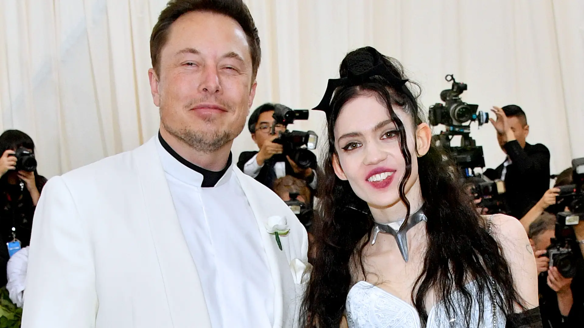 Grimes i Elon Musk pozwolą dziecku, by samo zadecydowało o swojej płci. "Będziemy mówili do niego «ono»"