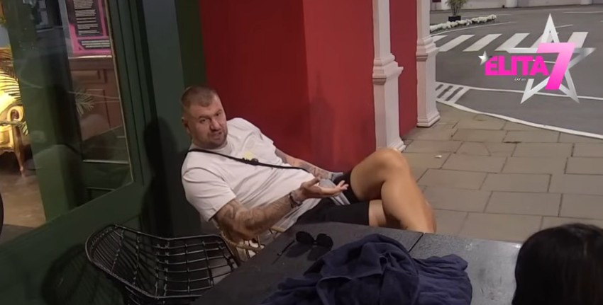 Jovana i dalje muva Janjuša