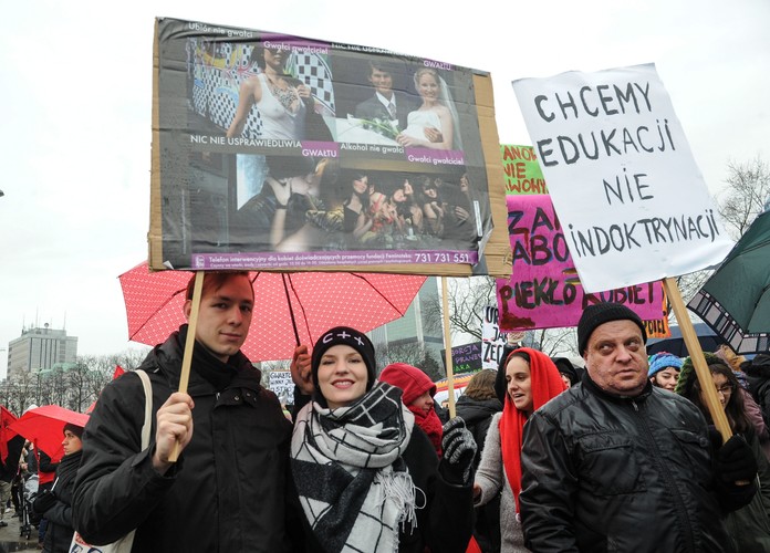 XVII MANIFA PRZESZŁA PRZEZ WARSZAWĘ