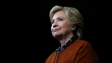 Skandal wokół Clinton nabiera tempa. "To był radykalny krok"