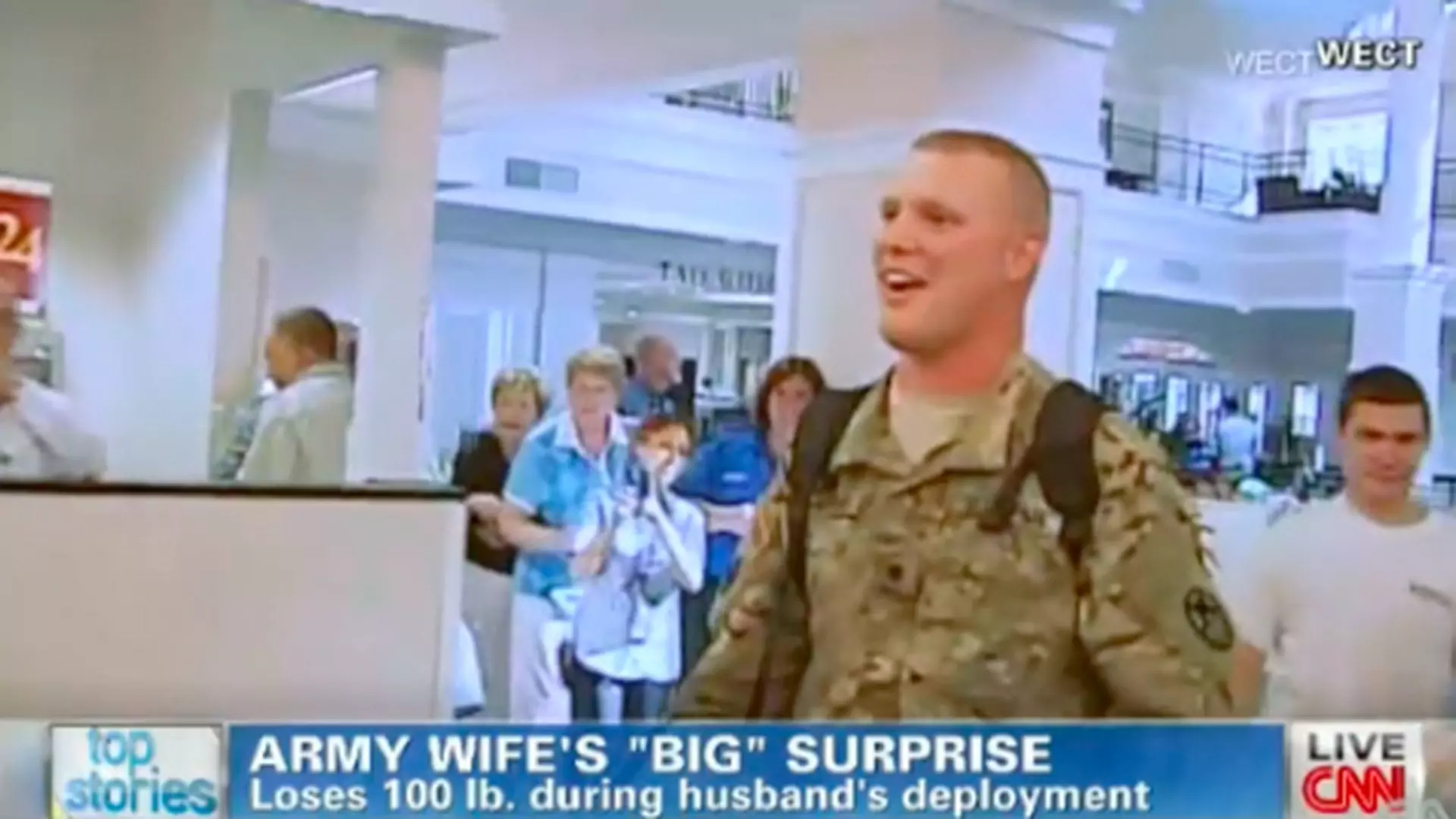 Żona żołnierza zrzuciła 45 kilo, aby zrobić mu niespodziankę, kiedy wróci do domu. Oto, jak wyglądało ich pierwsze spotkanie!