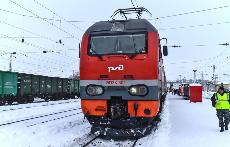 Nasza dzielna lokomotywa. Przed nią siedem dni pracy.