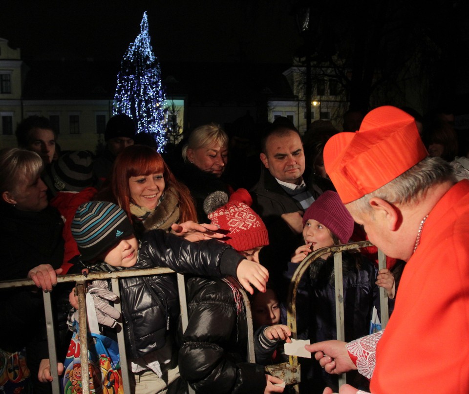 Szopka i choinka na ul. Franciszkańskiej