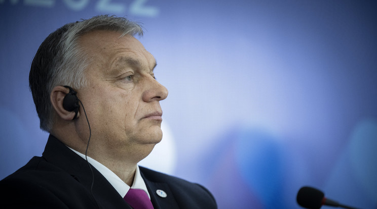 Orbán Viktor kormányfő a visegrádi országok miniszterelnökeinek kassai csúcstalálkozóján tartott közös sajtótájékoztatón  / Fotó: MTI/Miniszterelnöki Sajtóiroda/Fischer Zoltán