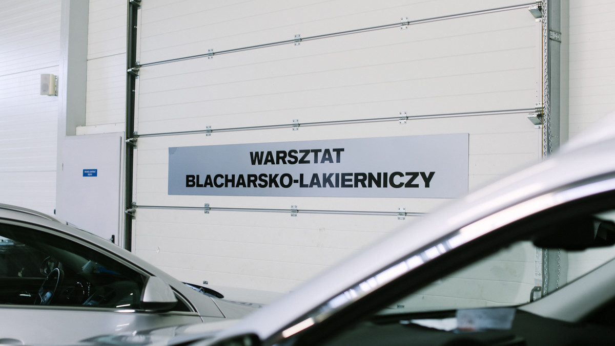 <strong>Firma Wasilewski i Syn, autoryzowany dealer marki Nissan, to również wielomarkowy serwis blacharsko-lakierniczy. Na lokalnym rynku wyróżnia się pod kilkoma względami: fachowym zespołem, obsługą wszystkich marek czy indywidualnym podejściem do każdej naprawy</strong>.