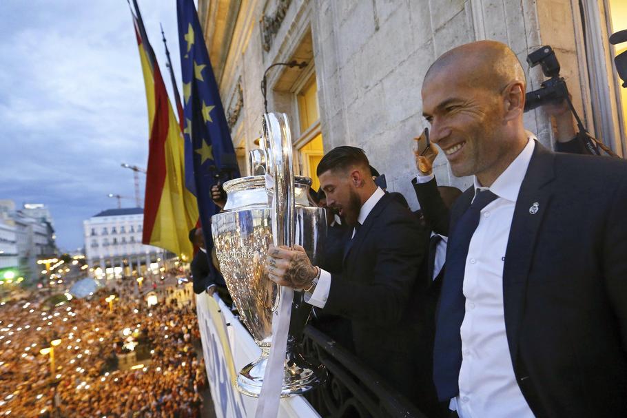 Real Madrid coach Zinedine Zidane steps down