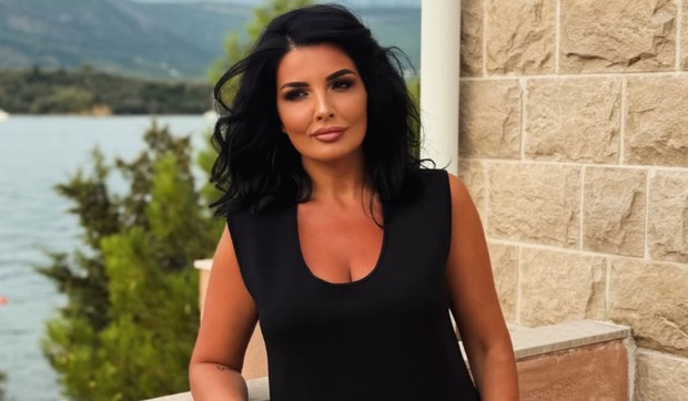 Milena Popović na moru