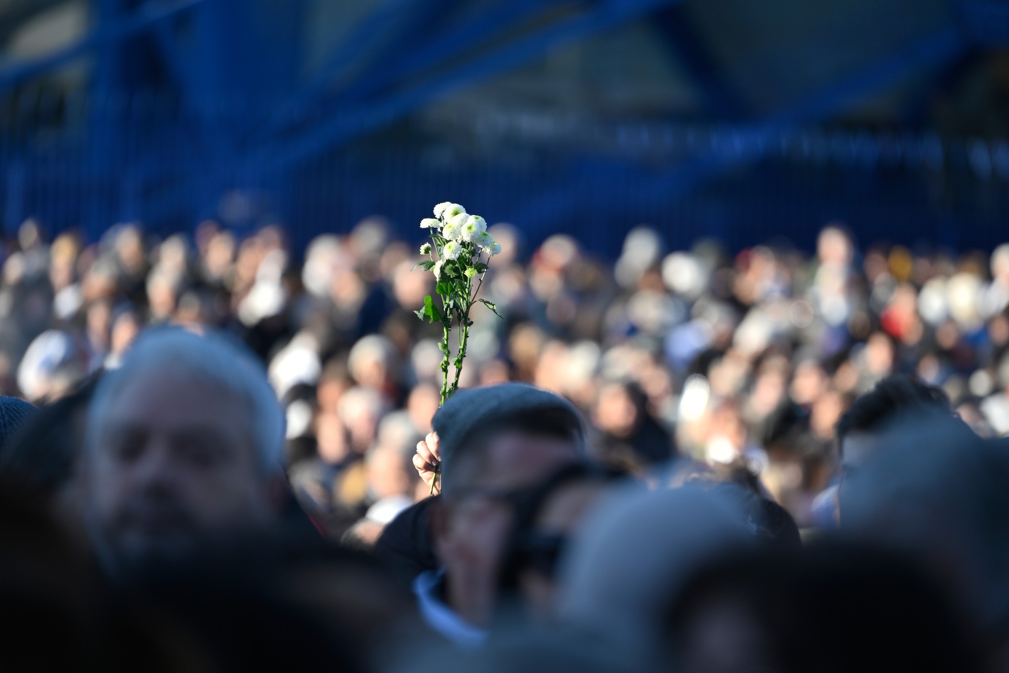 Tisíce ľudí v Marseille odsúdili násilie spojené s drogami.