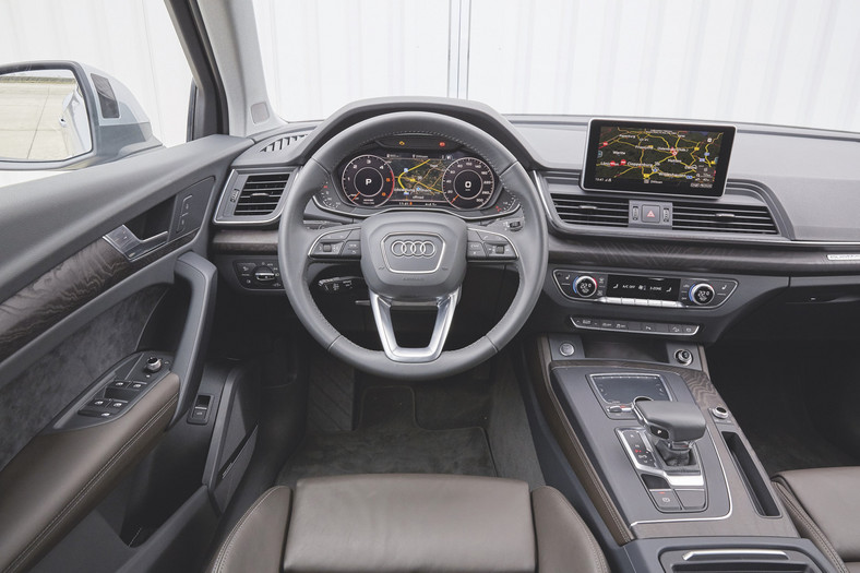 Nowe Audi Q5 kontra BMW X3, Land Rover Discovery Sport i Mercedes GLC
