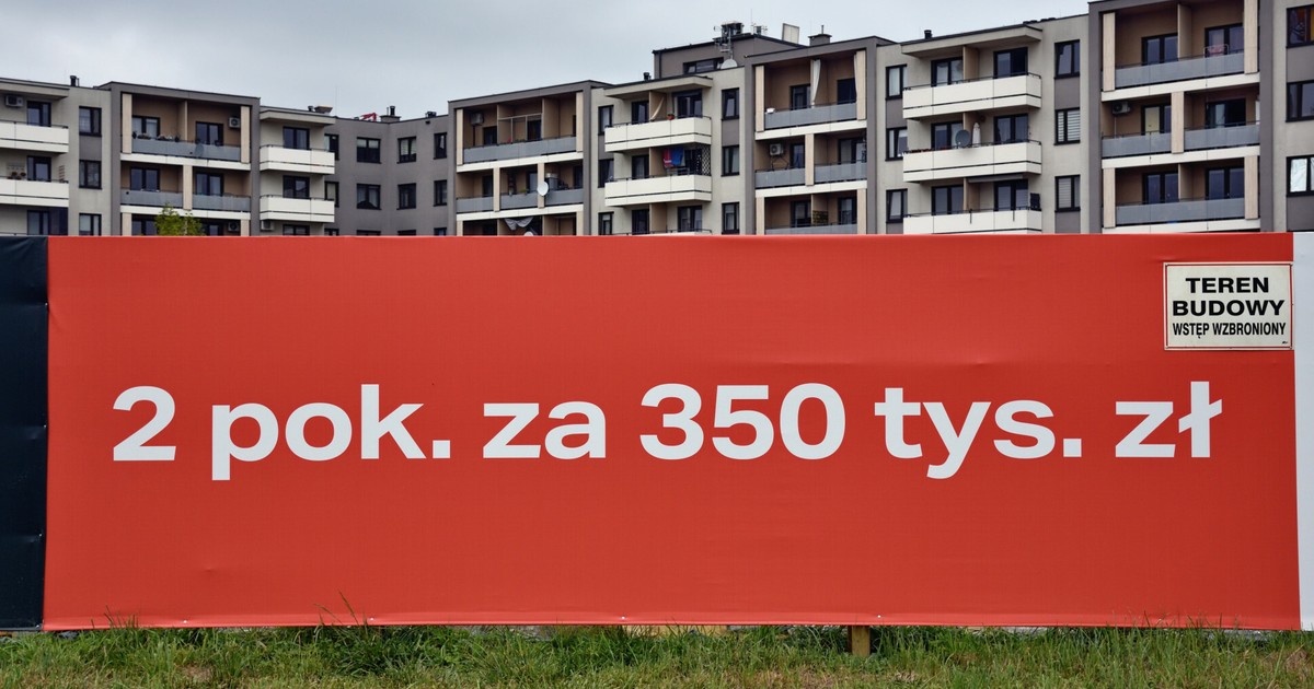 Deweloperzy kpią z prawa o jawności cen. "1 zł za m kw."