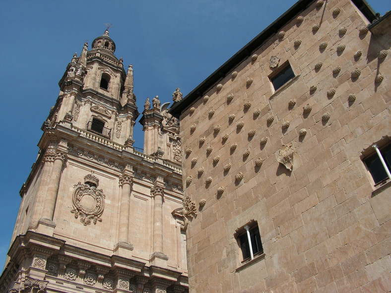 Dom z Muszlami, Salamanca