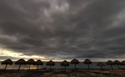 Atak burzy tropikalnej Elsa na Kubie. Ewakuowano 180 tys. ludzi