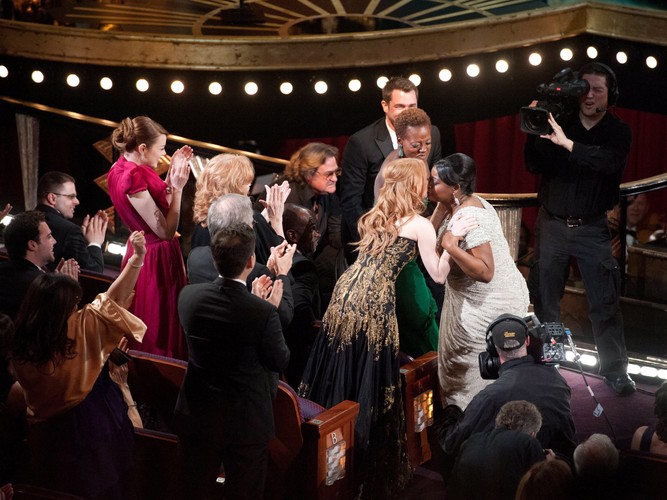 Słynne 'Służące' – Viola Davis i Jessica Chastain składają gratulacje Octavii Spencer