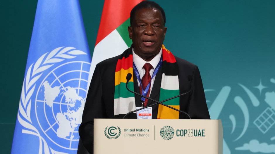 Prezydent Zimbabwe Emmerson Mnangawa podczas COP 28