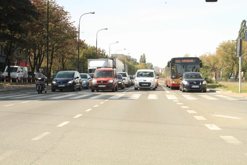 Lubisz mocno wciskać gaz? To jest miejsce, gdzie powinieneś to zrobić, z korzyścią dla przepustowości skrzyżowania.