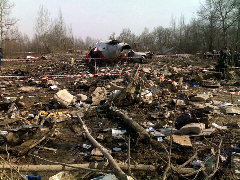 Remont Tupolewa Bron Oficerow Bor Rozmowy Z Wieza Nowe Akta Ze Smolenska Dziennik Pl