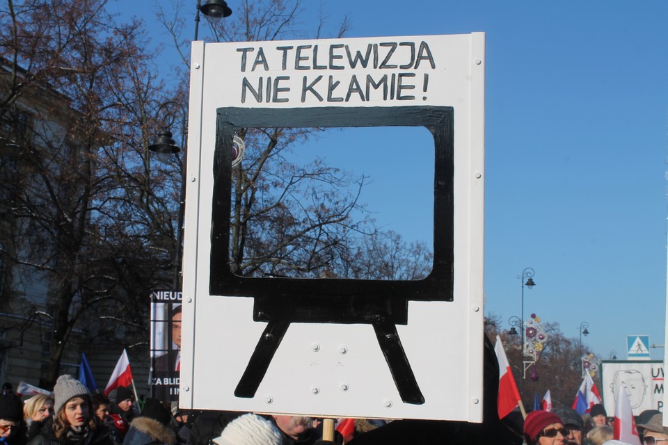 Manifestacje KOD w obronie wolności. Najciekawsze transparenty