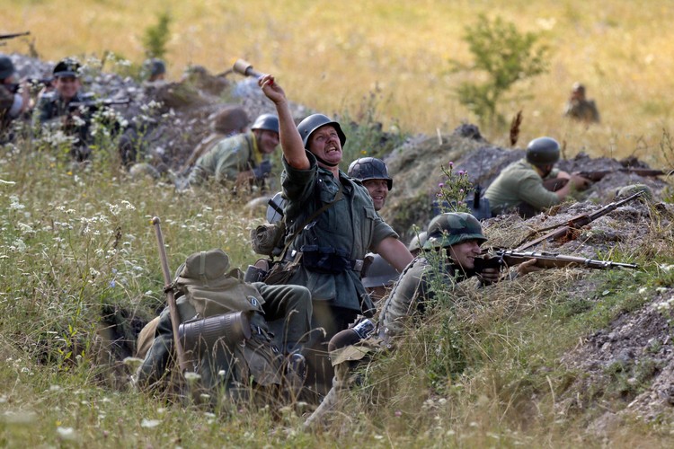 Ukraińskie grupy rekonstrukcyjne przypominają o SS-Galizien