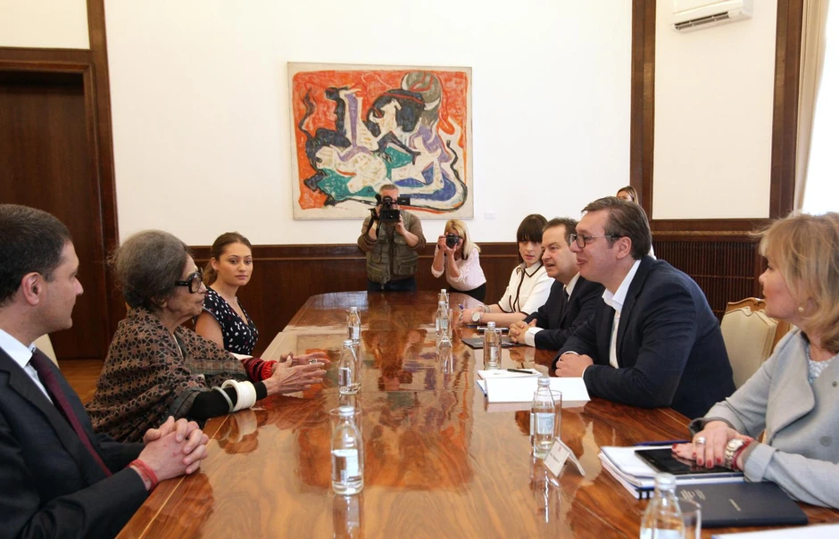 Aleksandar Vučić, Ivica Dačić i unuka Mahatme Gandija - Tara Gandi Batačardži