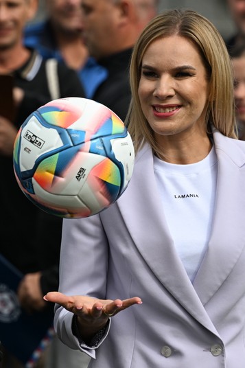 Pierwsze oficjalne wystąpienie Marty Nawrockiej. Zobacz, jak wypadła żona prezydenta RP