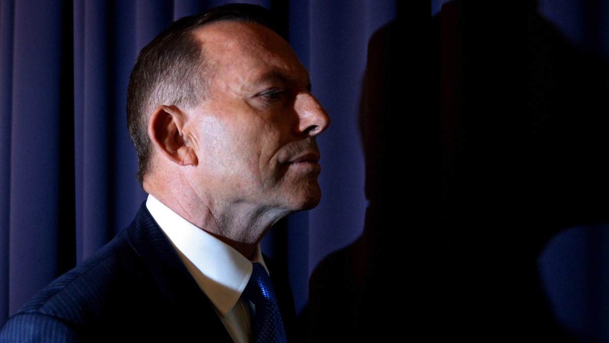 Szef australijskiego rządu Tony Abbott został w poniedziałek odsunięty od władzy w wyniku wewnętrznego głosowania w jego Partii Liberalnej Australii (LPA). W rywalizacji o przywództwo w LPA Abbott przegrał z Malcolmem Turnbullem.