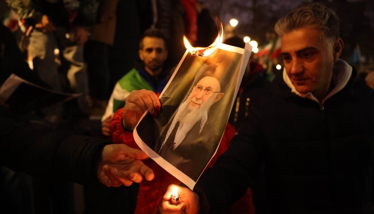 Krwawe starcia w Iranie. Wielki protest przeciwko  reżimowi. Rośnie bilans ofiar