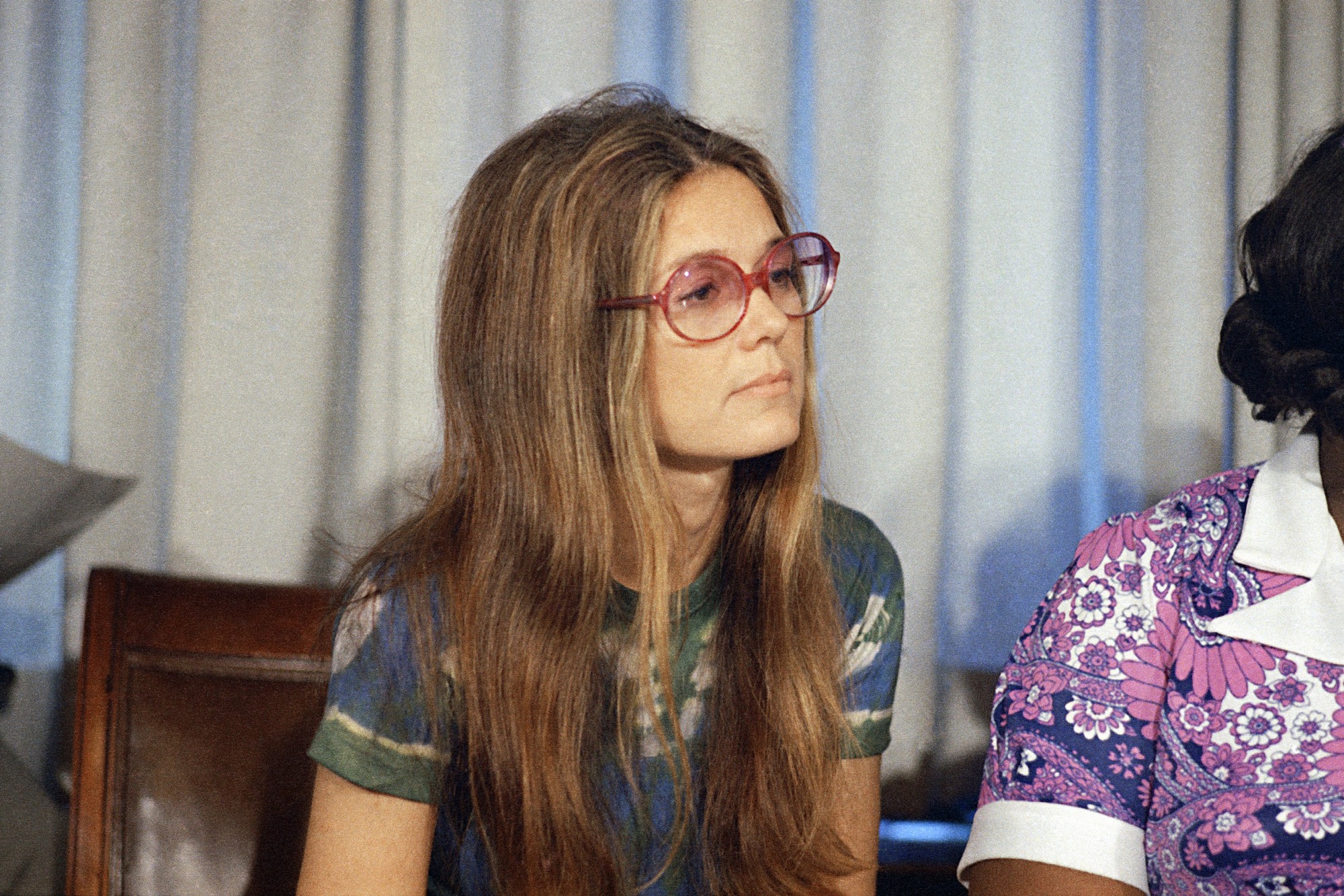 Americká aktivistka a novinárka Gloria Steinem. 