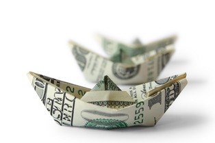 Tańszy dolar i droższe euro byłby lepszy dla Polski?