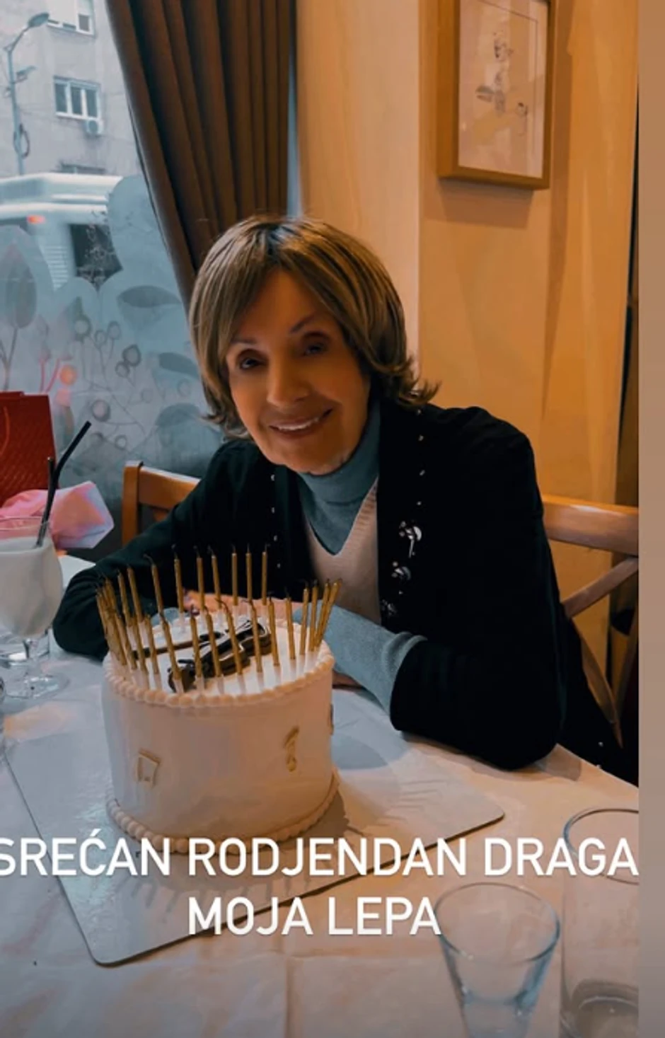 Lepa Lukić proslavila rođendan