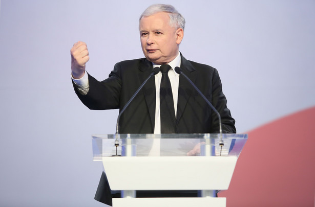 Kaczyński domaga się usunięcia radzieckiego pomnika: Skutek niesłychanej lękliwości