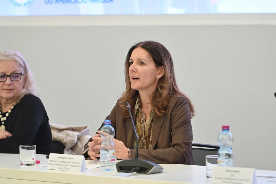 Naida Zečević - Bean