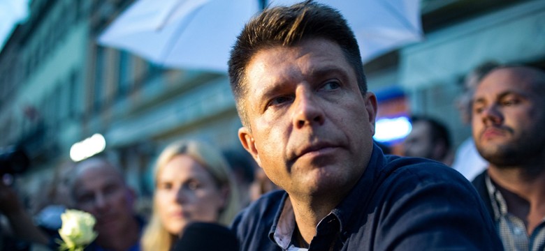Petru: Przeraziło mnie, kiedy Glapiński powiedział, że rząd musi wydawać pieniądze, bo będą zamieszki