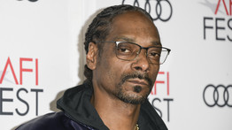 Ciki: Snoop Doggnak fel sem tűnt, hogy napok óta hang nélkül élőzik a neten