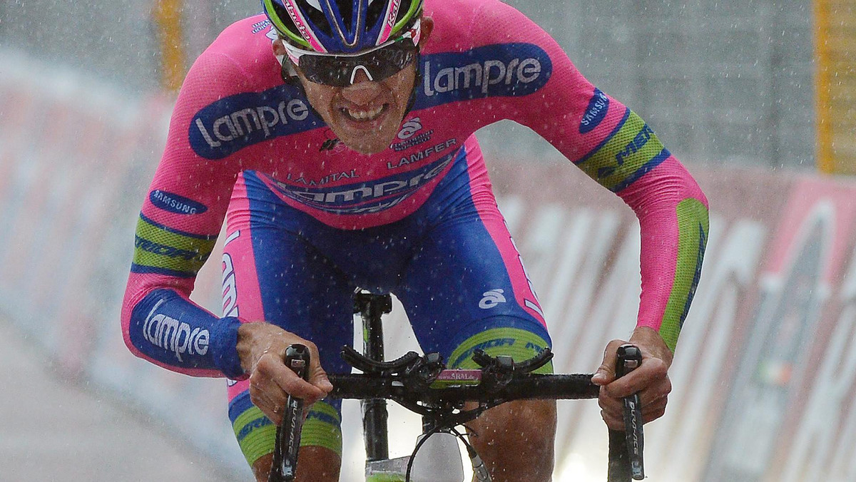 Przemysław Niemiec, polski kolarz Lampre-Merida, poprawił osiągnięcie Zenona Jaskuły z 1991 roku, który Giro d'Italia ukończył na dziewiątym miejscu. Zawodnik z Pisarzowic w tegorocznym wyścigu zajął znakomite szóste miejsce. Tuż za nim uplasował się Rafał Majka (Saxo Tinkoff). To pierwszy wielki tour, w którym w czołowej "10" znalazło się dwóch polskich kolarzy.