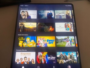 Technologia coraz bardziej służy ludzkiej wygodzie. Niedługo Samsung zaprezentuje... rolowany smartfon