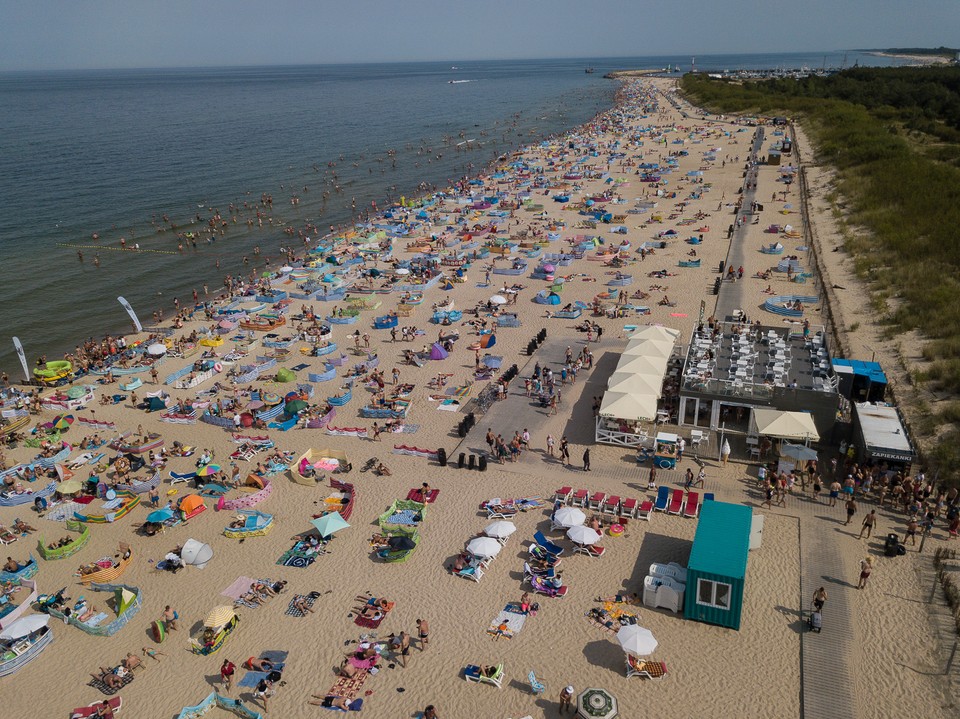 Tłumy we Władysławowie, 08.08.2020 r.